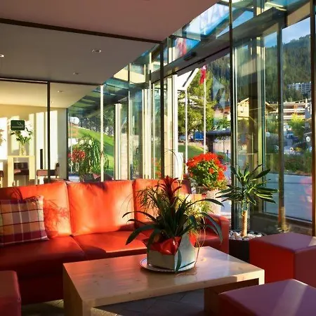 Apartment Sleeps 4 Pool Wifi T032020 *